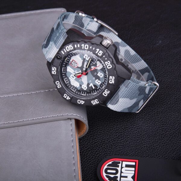 Luminox Navy SEAL 3507 XS.PH.L - Image 3