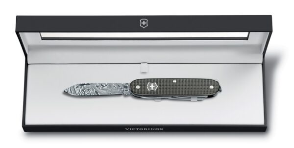 Victorinox Pioneer X,0.8231.J16 Damast blade green gray keräily KPL - Image 3