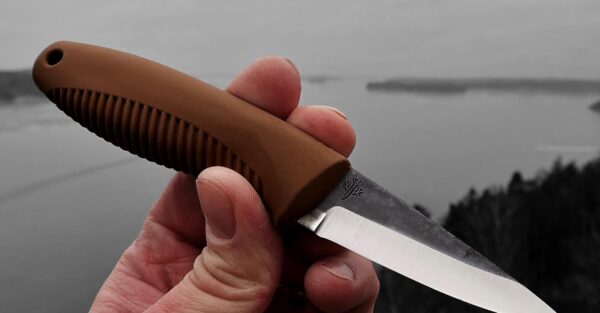 Peltonen Knives Pikkusissi M23 puukko,Kydex - Image 9