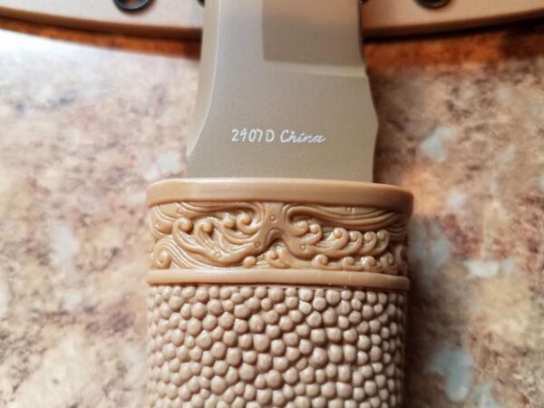 CRKT Hissatsu 2907D Desert Veitsi - Image 2