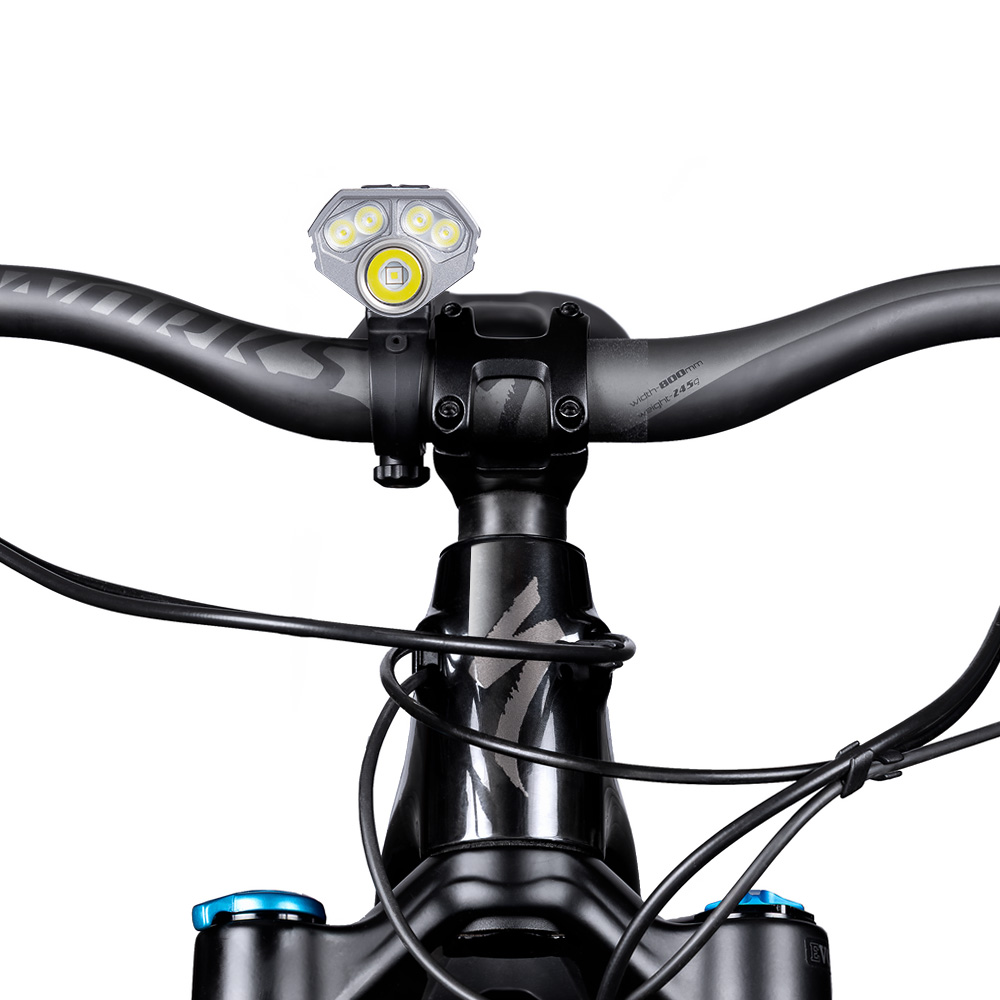 Pyöränvalo Fenix BC45R, 3300 lm x LAKEN vesipullo - Image 6